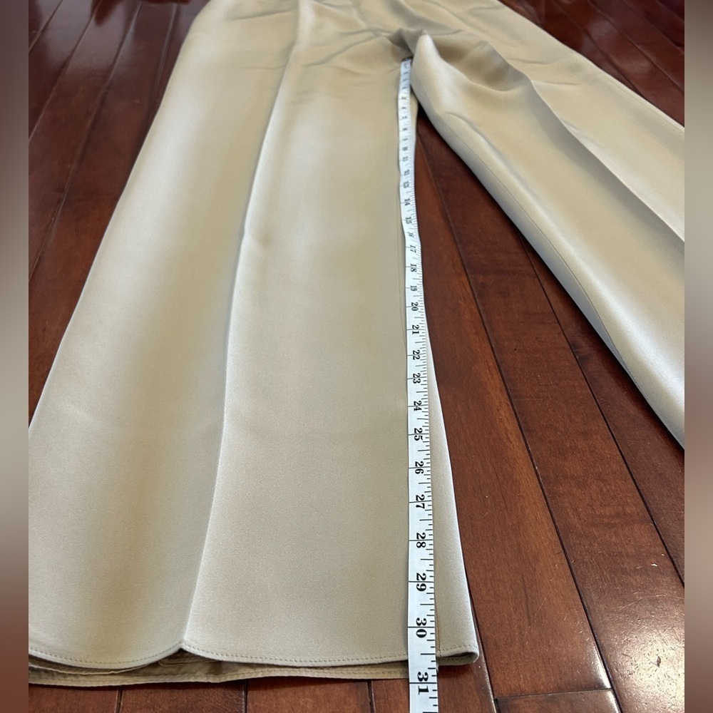 Flores & Flores Women's 100% Silk Beige Three Piece Pantsuit Size 6 - Picture 6 of 15